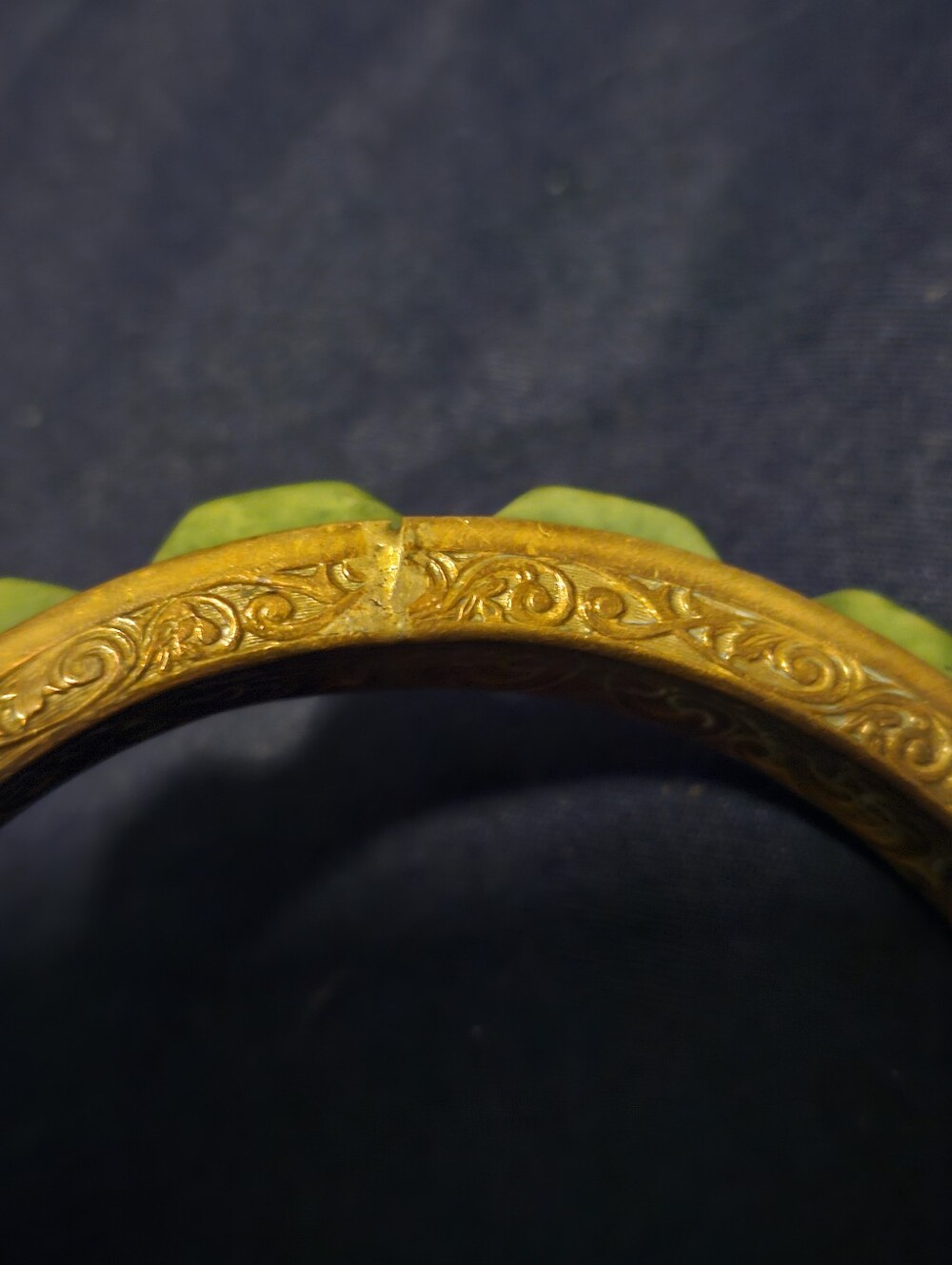 Vintage 1930s Art Deco Bakelite Brass Bangle Creamed Spinach Marbled Segmented - Picture 10 of 13